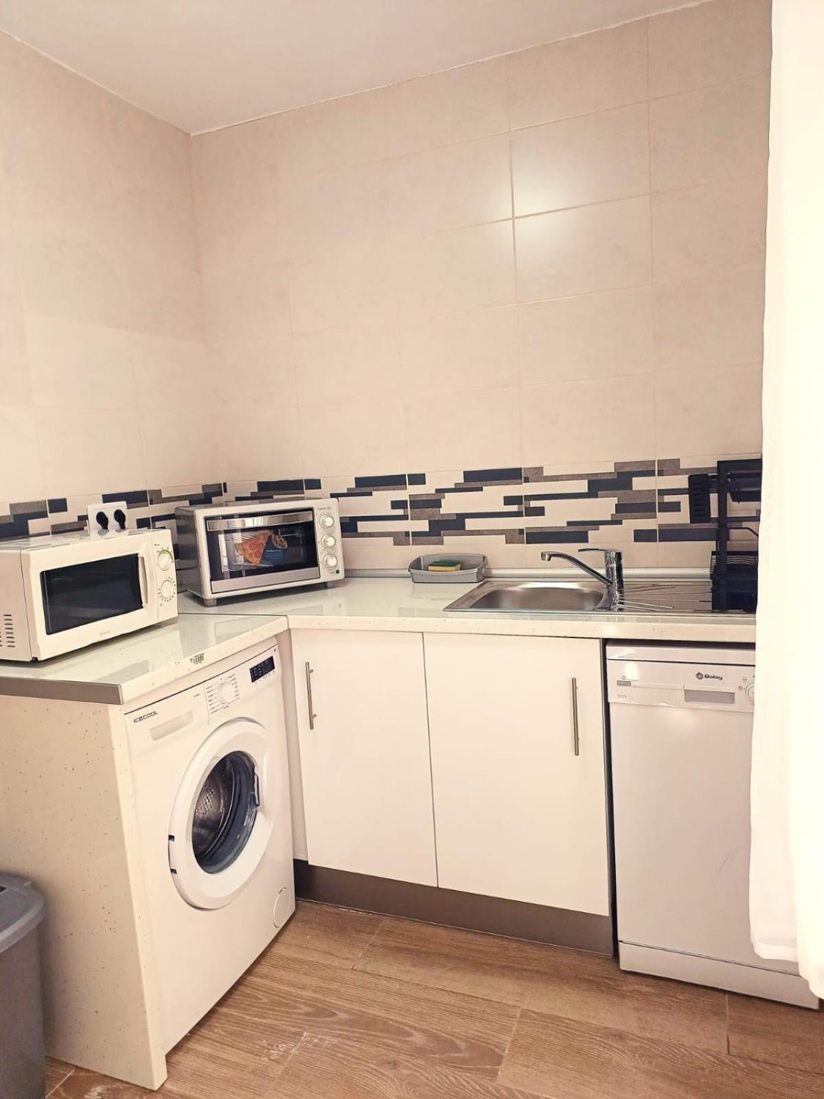 Apartamento Plaza Santa Lucia Renovado Febrero 2025 Sevilla Eksteriør bilde